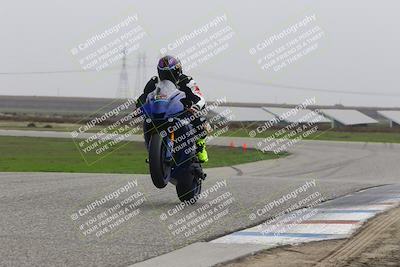 media/Nov-30-2025-TrackDaz (Sun) [[d8b22663df]]/B Group/Session 5 (Wheelie Bump)/